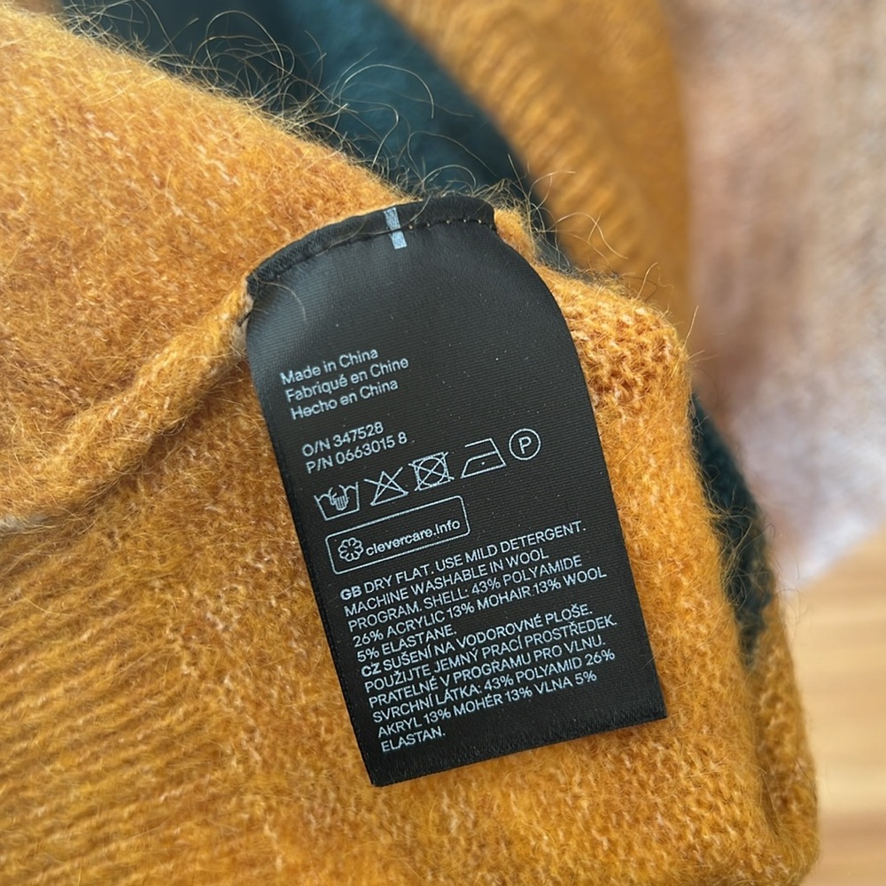 H&M | Oversized Sweater - Picture 4 of 4